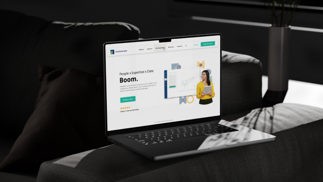 Macbook showing Rapid Miner website